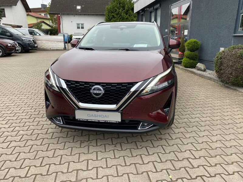 Nissan Qashqai 1,3 DIG-T  N-Connecta Navi, Klima, Kamera