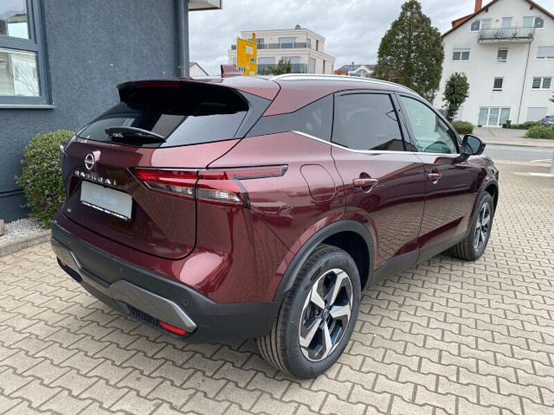 Nissan Qashqai 1,3 DIG-T  N-Connecta Navi, Klima, Kamera