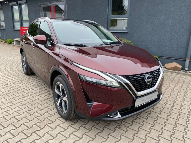 Nissan Qashqai 1,3 DIG-T  N-Connecta Navi, Klima, Kamera