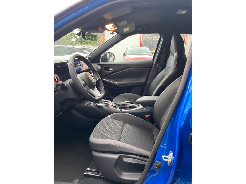 Nissan Juke N-Connecta Hybrid 1,6  Navi, Kamera, Winterpaket