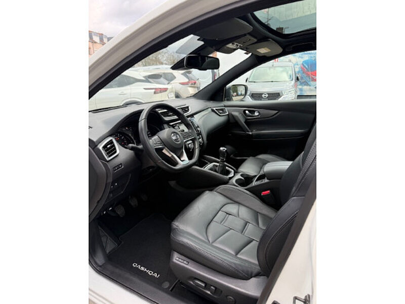 Nissan Qashqai Tekna+ 1,3 Navi, Klima, Kamera, AHK