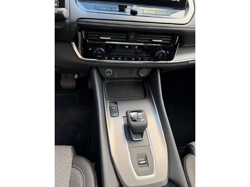 Nissan Qashqai 1,3 DIG-T N-Connecta Automatik, Klima, Navi, Tech-Paket